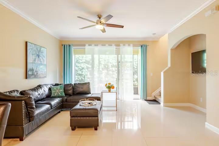 Image 8 of 38 For 3041 Ashland Ln S