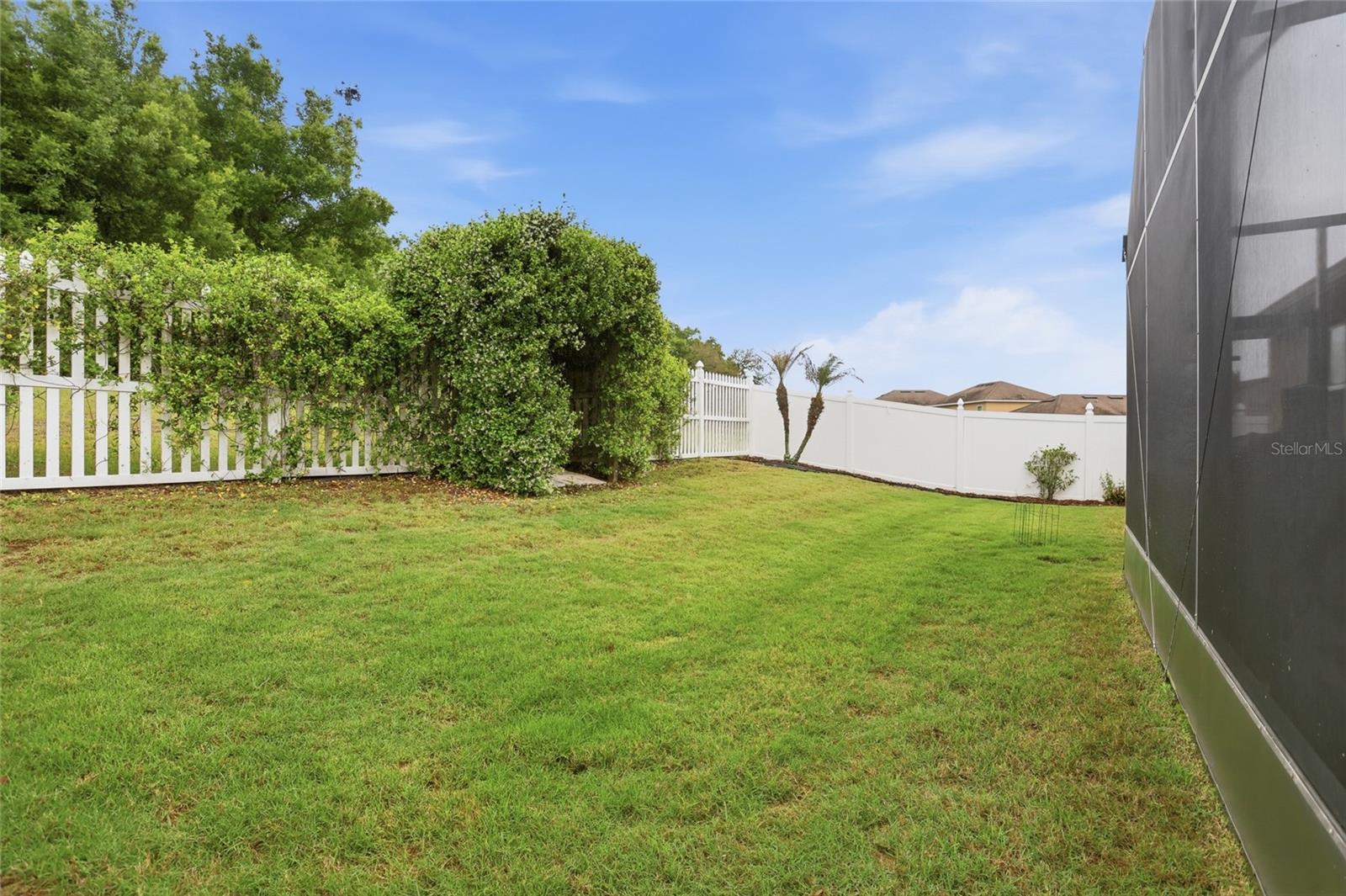 Image 20 of 26 For 877 Haring Lane