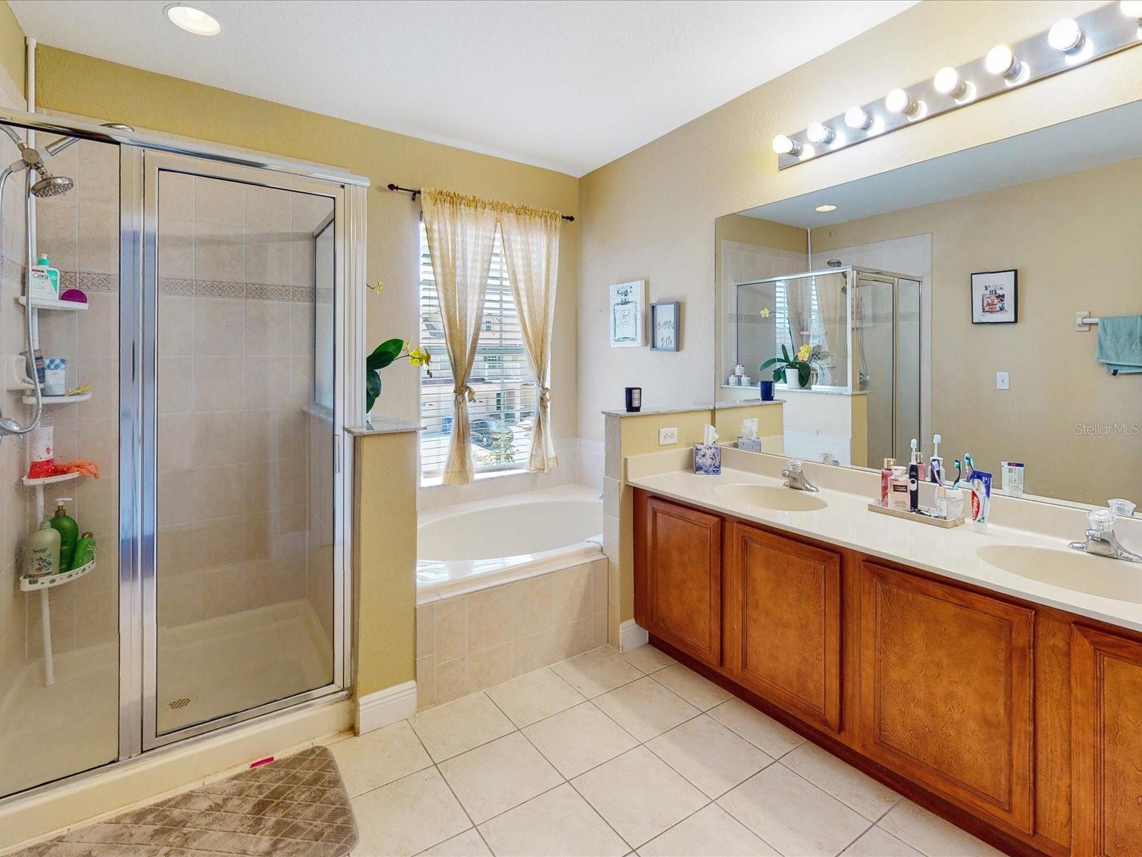 Image 21 of 38 For 2949 Langdon Lane S
