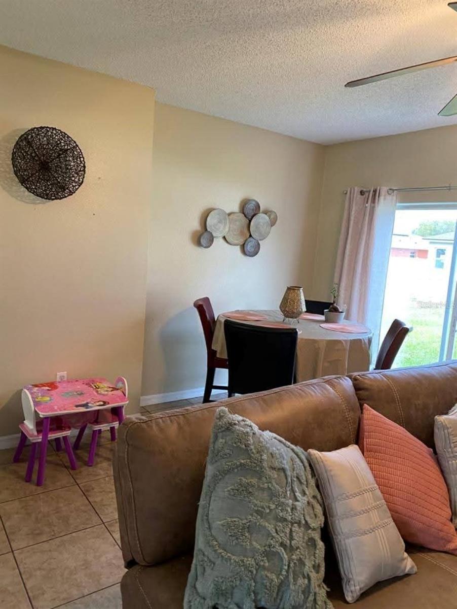 Image 2 of 5 For 611 Linnet Court