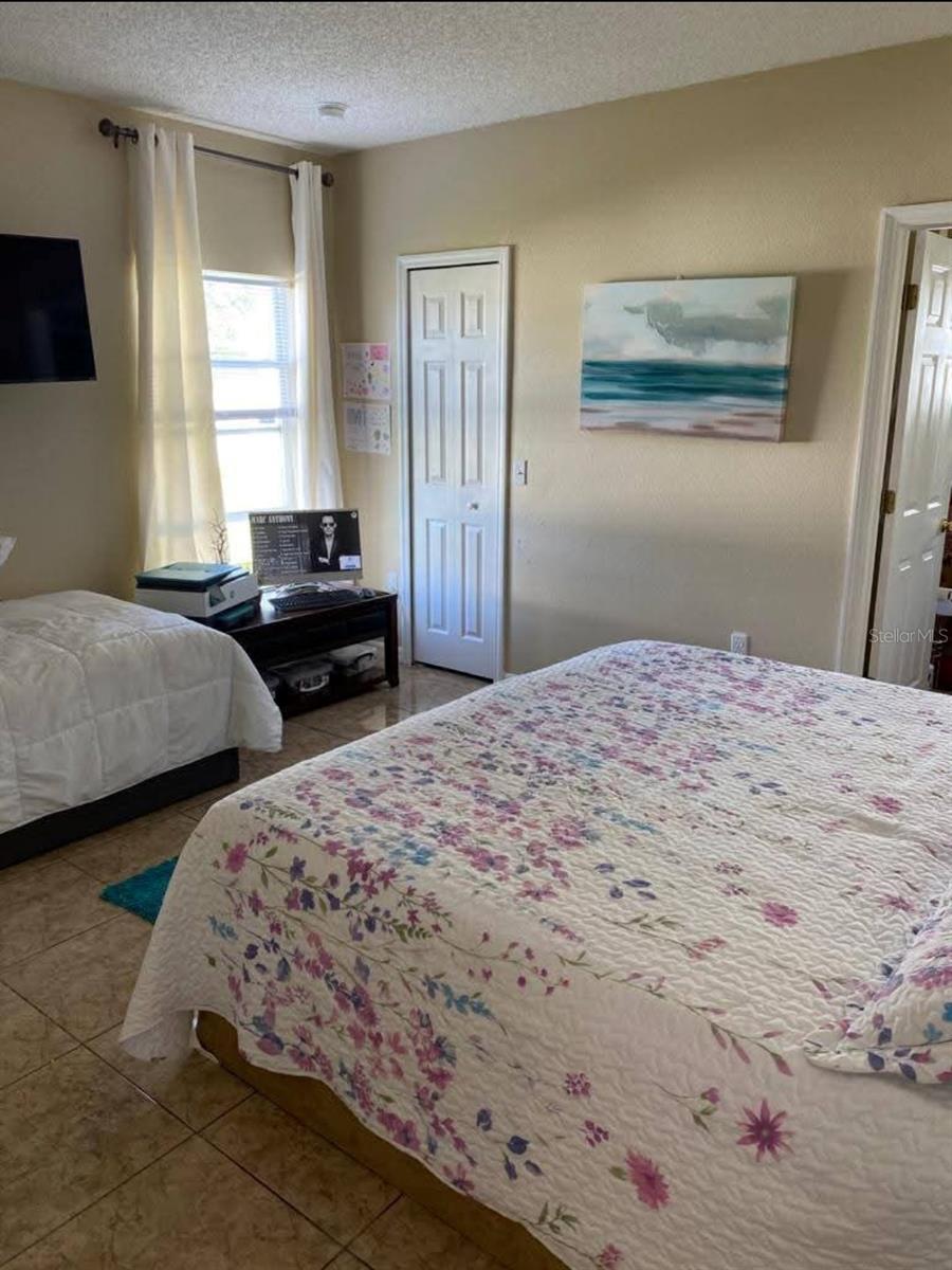 Image 4 of 5 For 611 Linnet Court