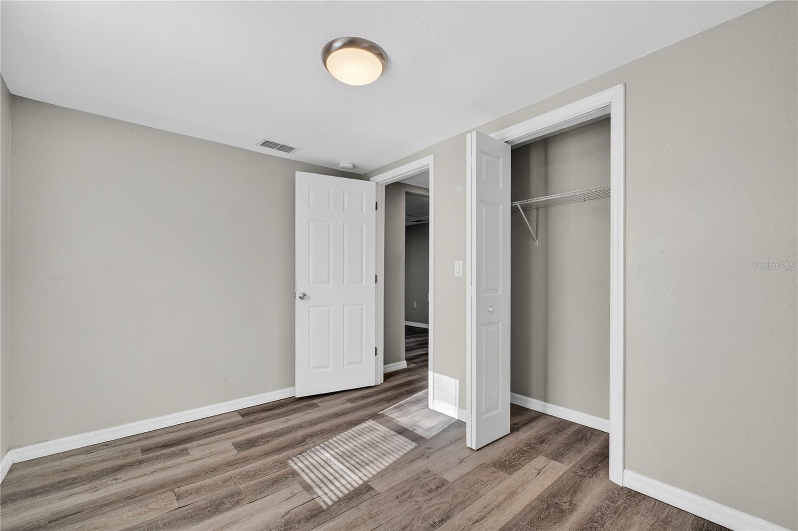 Image 16 of 34 For 514 Walnut Street