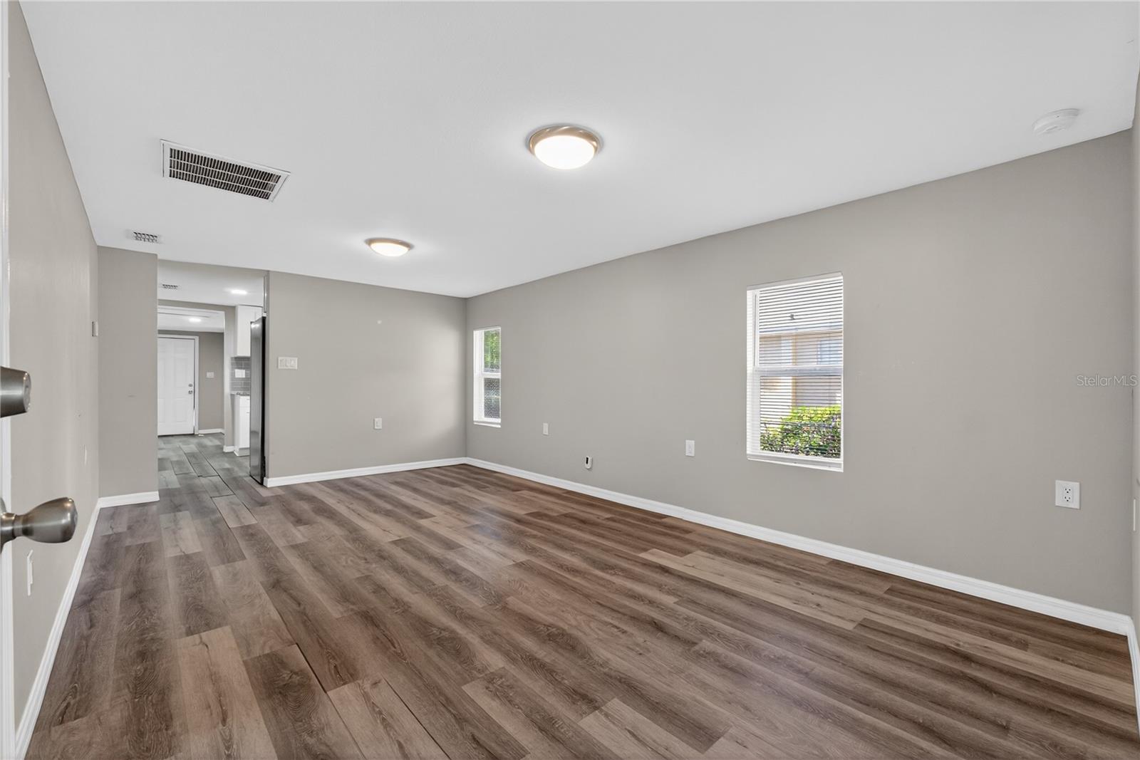 Image 4 of 34 For 514 Walnut Street