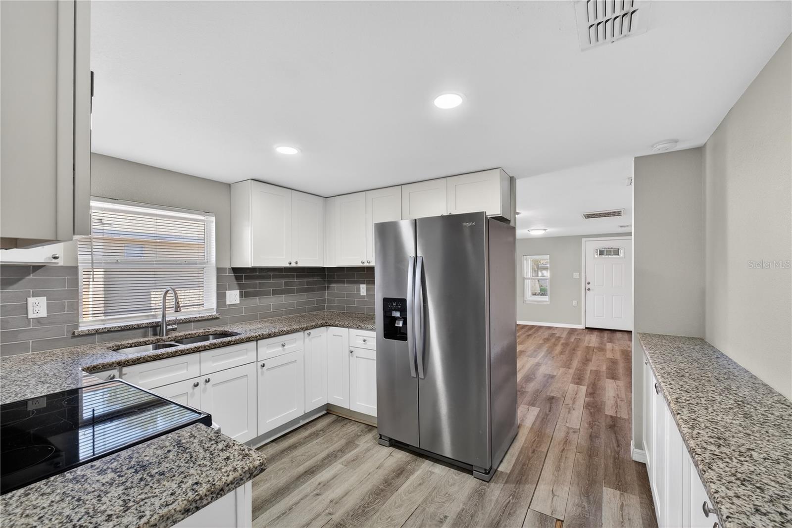 Image 9 of 34 For 514 Walnut Street