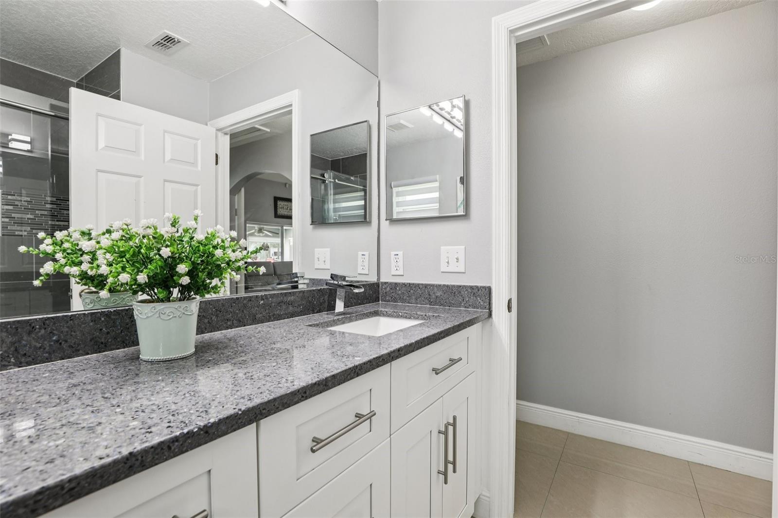 Image 20 of 60 For 120 Rachel Lin Lane