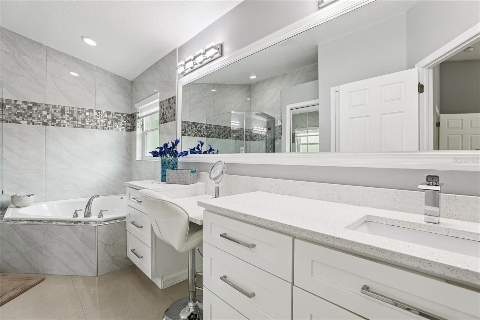 Image 32 of 60 For 120 Rachel Lin Lane