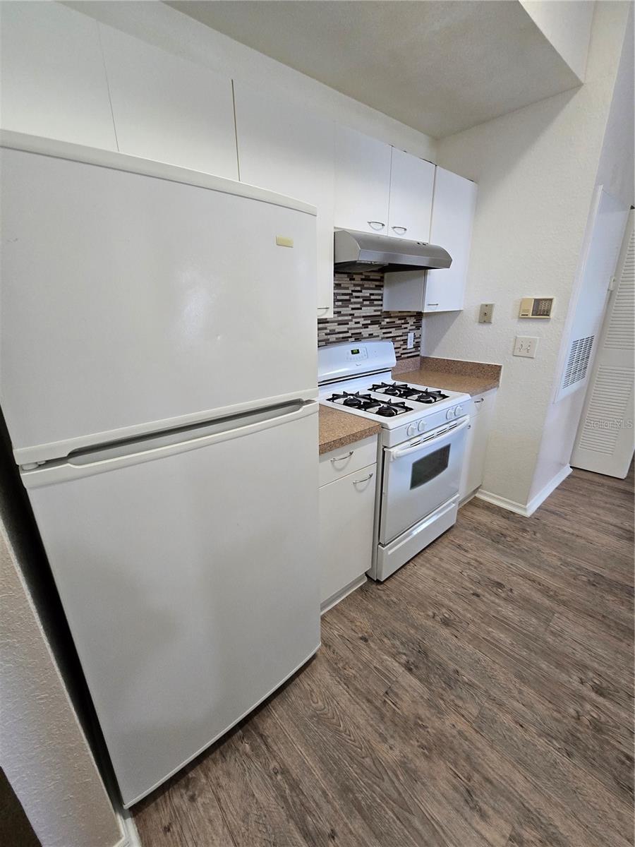 Image 10 of 23 For 1604 Columbia Arms Circle 216