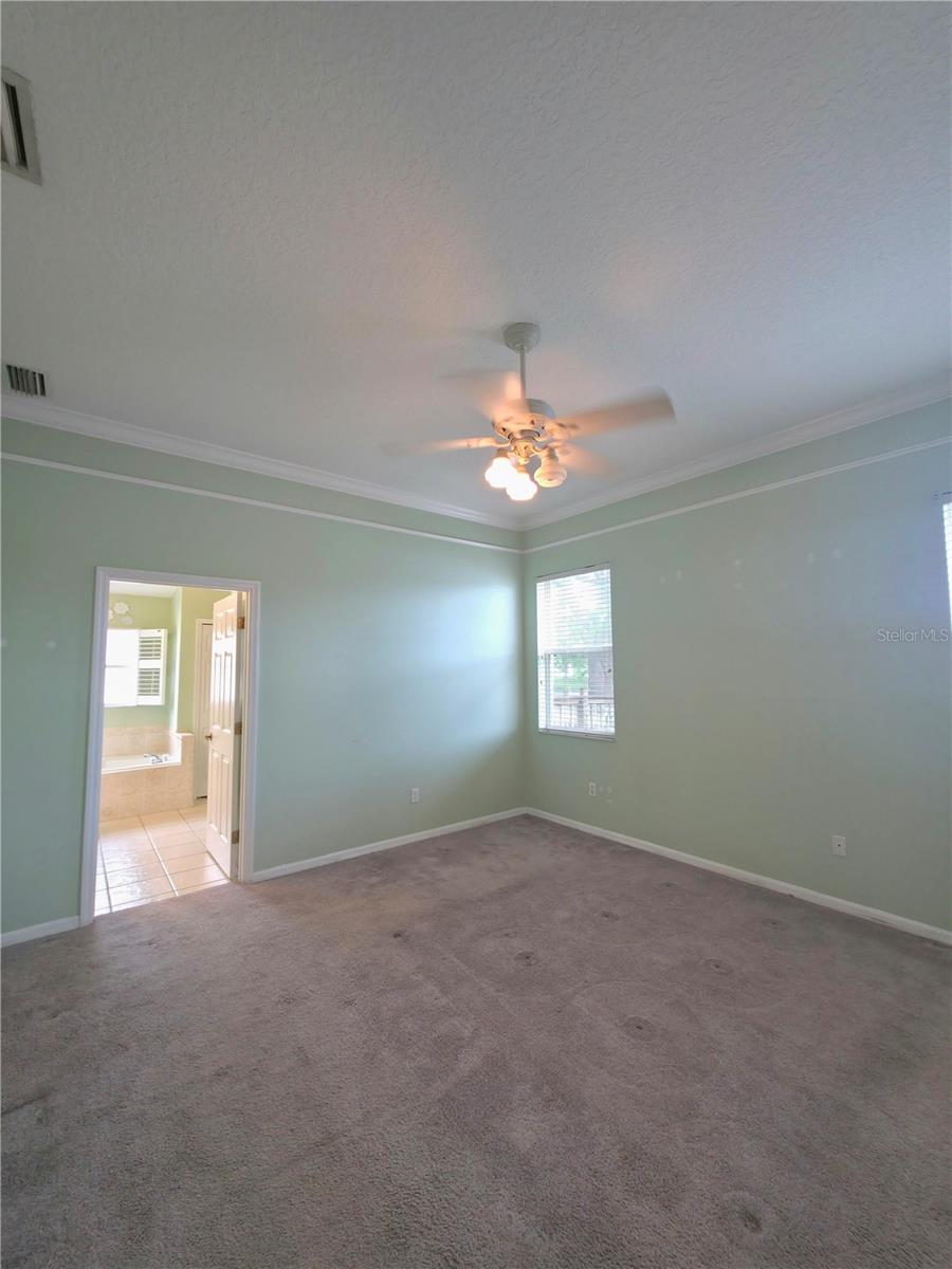 Image 16 of 39 For 5465 High Pasture Way