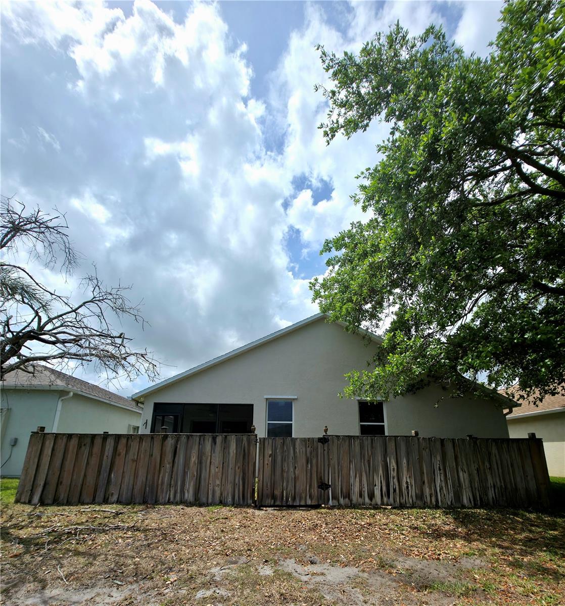 Image 26 of 39 For 5465 High Pasture Way