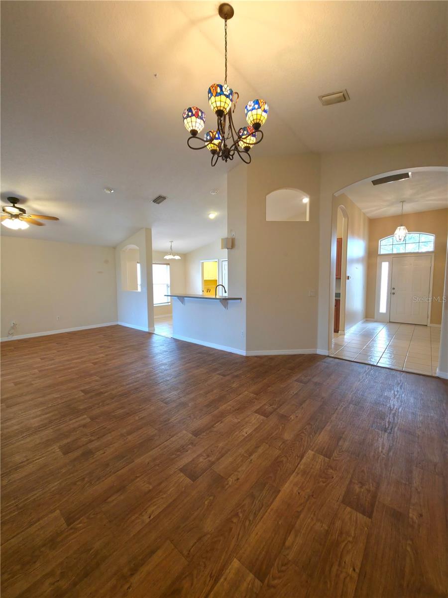 Image 8 of 39 For 5465 High Pasture Way