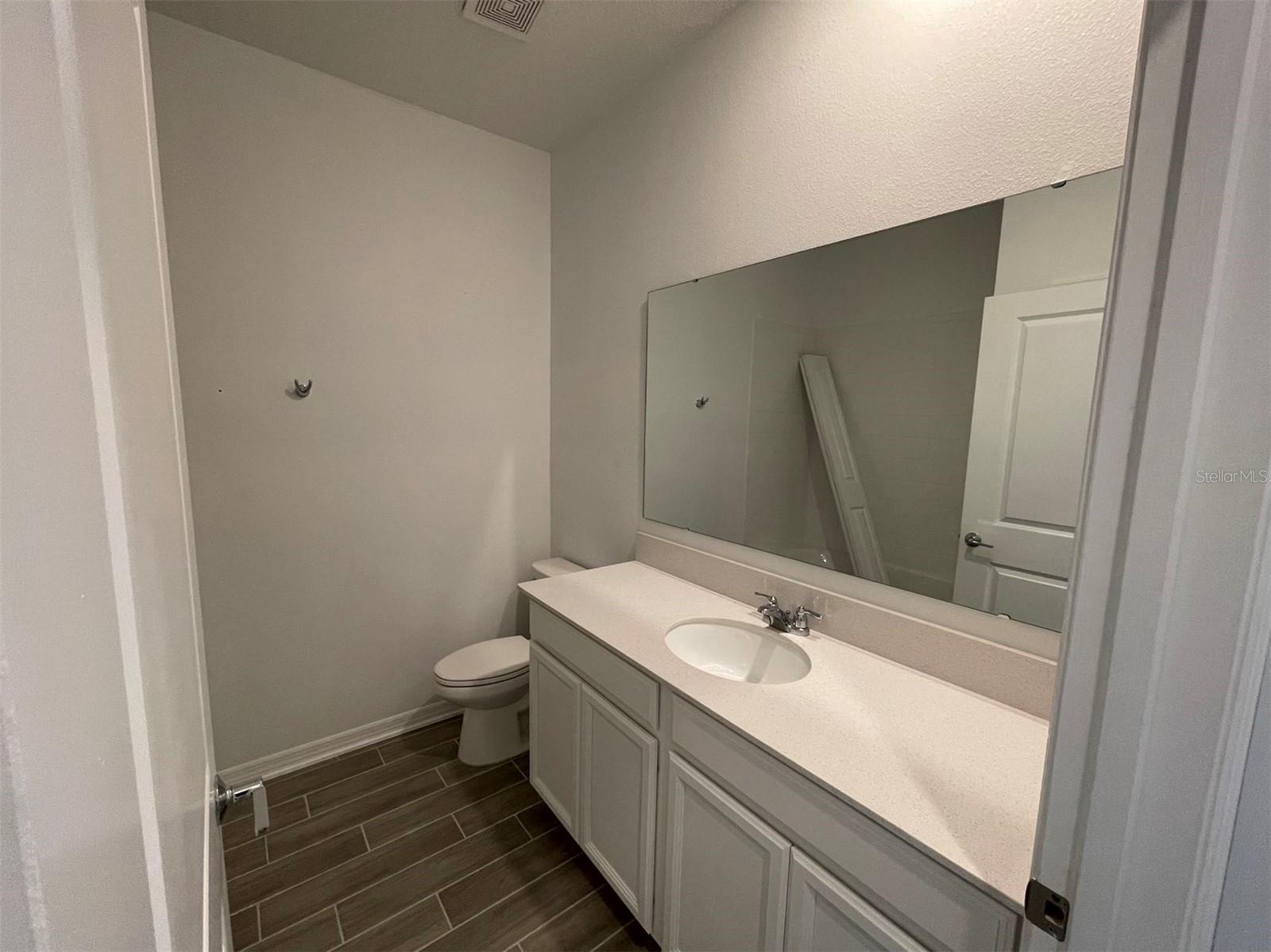 Image 7 of 27 For 660 Tanaro Lane