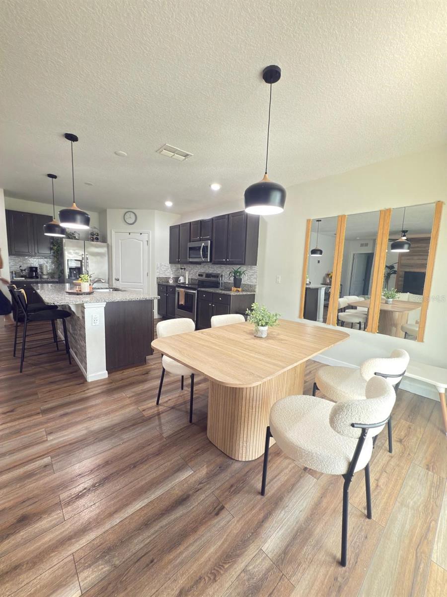 Image 11 of 56 For 9016 Pyrus Street