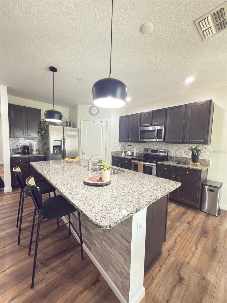 Image 13 of 56 For 9016 Pyrus Street