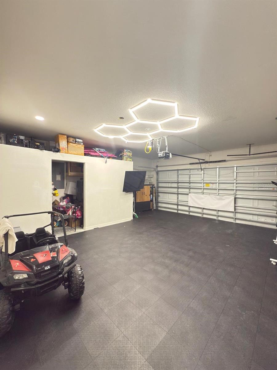 Image 37 of 56 For 9016 Pyrus Street