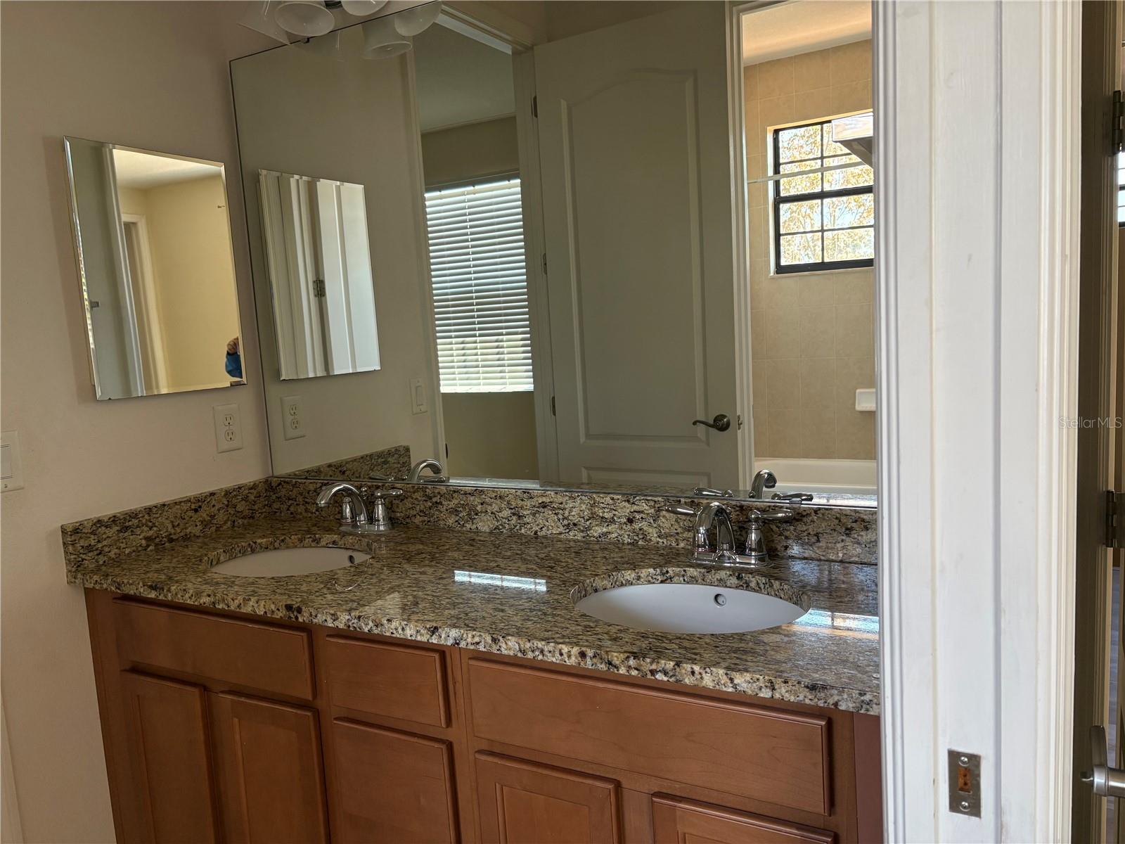 Image 10 of 16 For 10490 Henbury Street