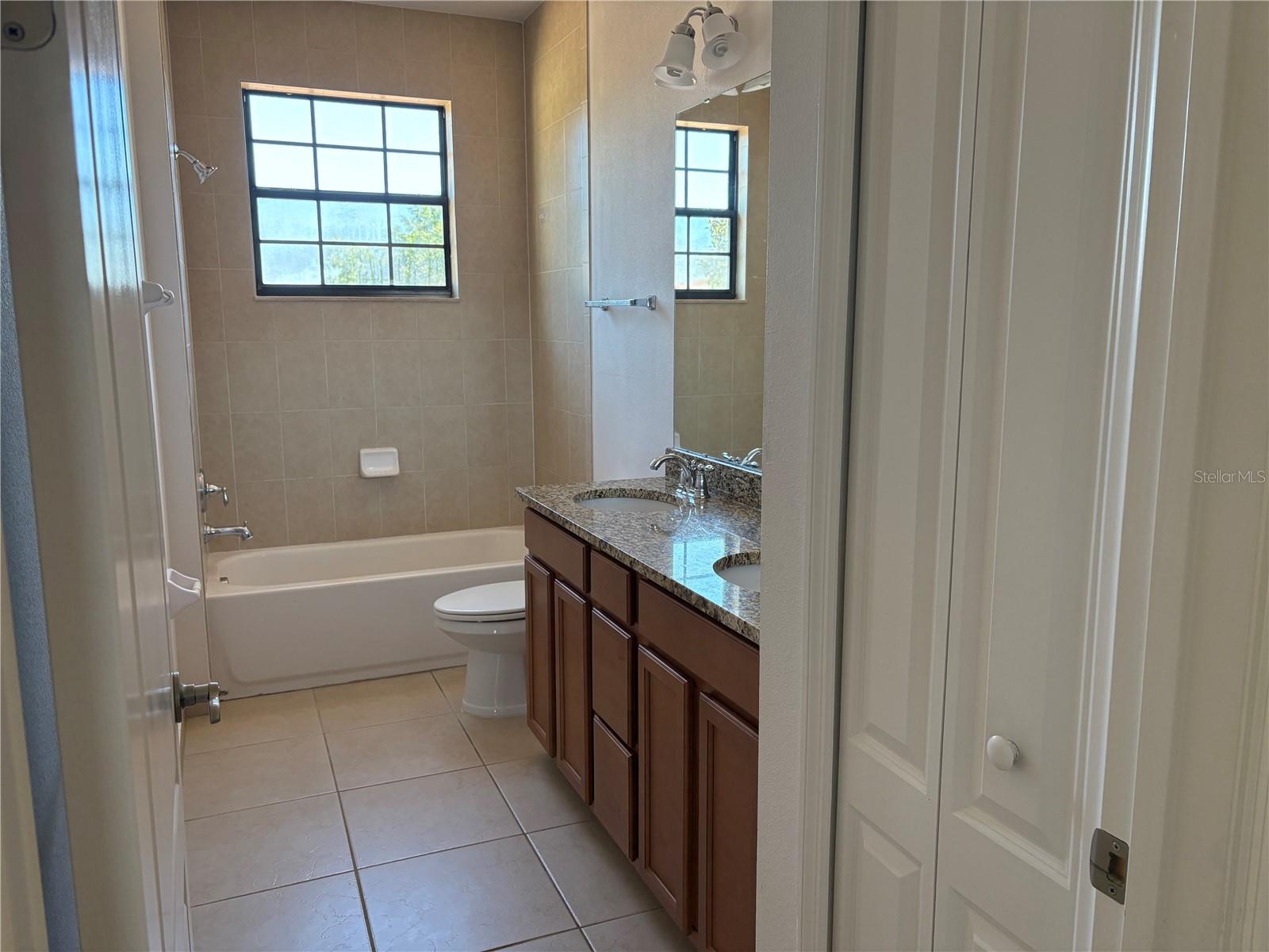 Image 11 of 16 For 10490 Henbury Street