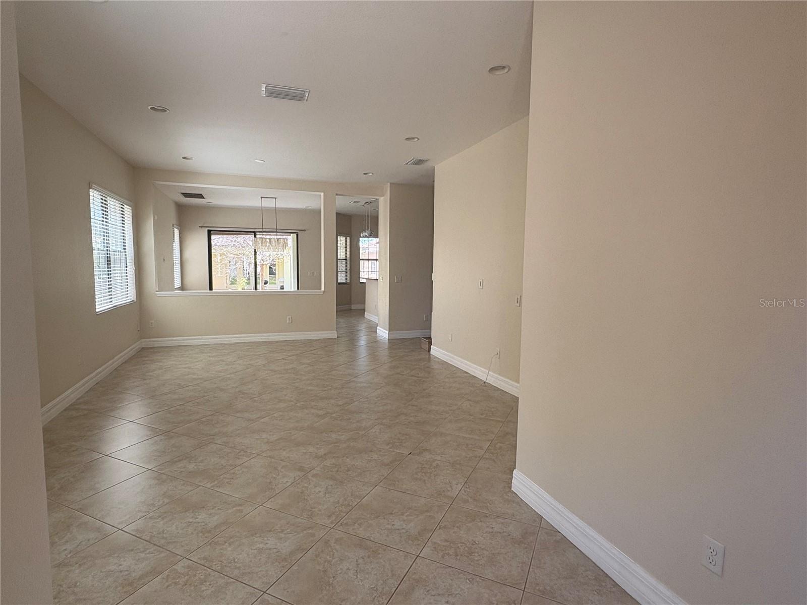 Image 14 of 16 For 10490 Henbury Street