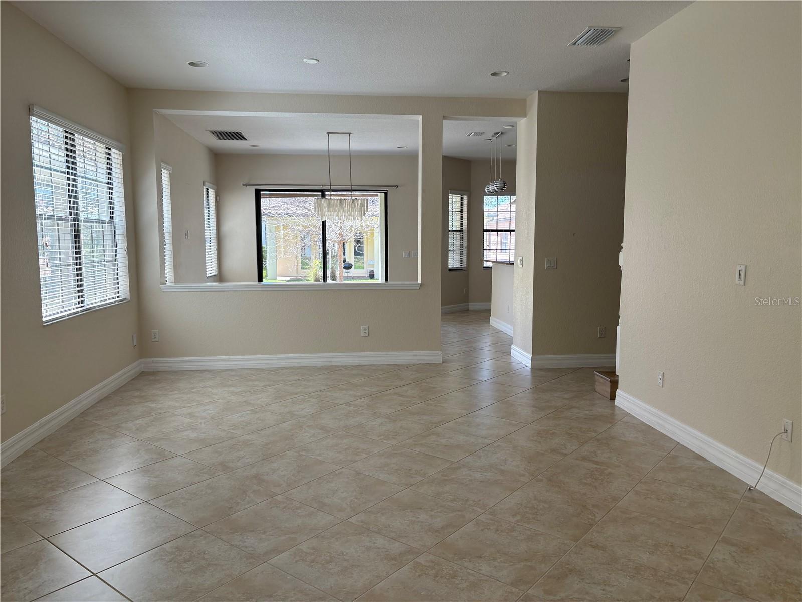 Image 2 of 16 For 10490 Henbury Street