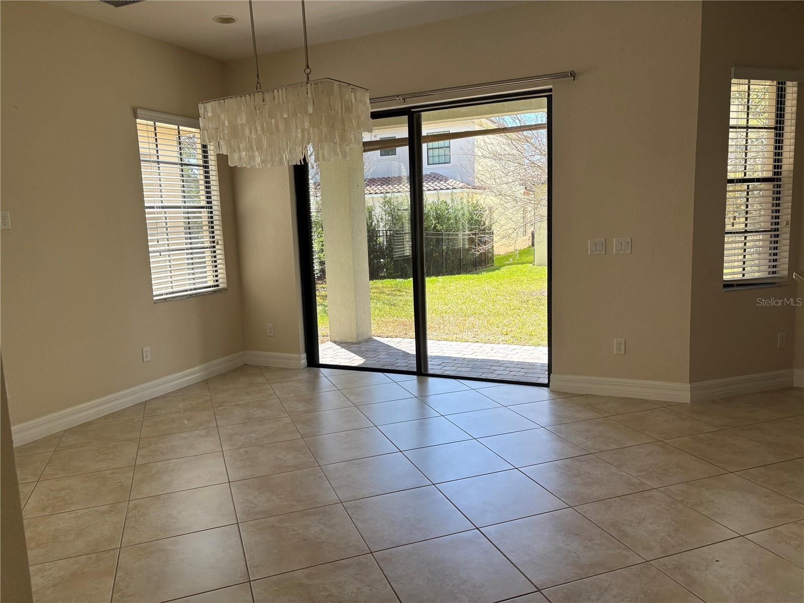 Image 3 of 16 For 10490 Henbury Street