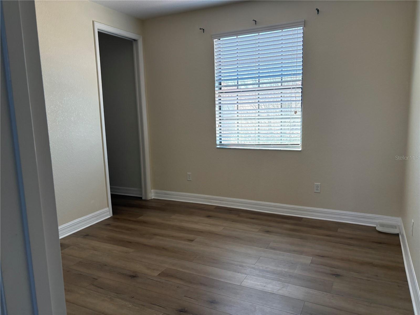 Image 9 of 16 For 10490 Henbury Street