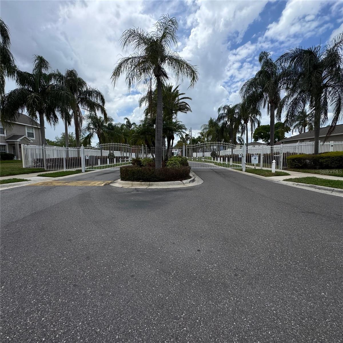 Details for 306 Kensington Lake Circle, BRANDON, FL 33511