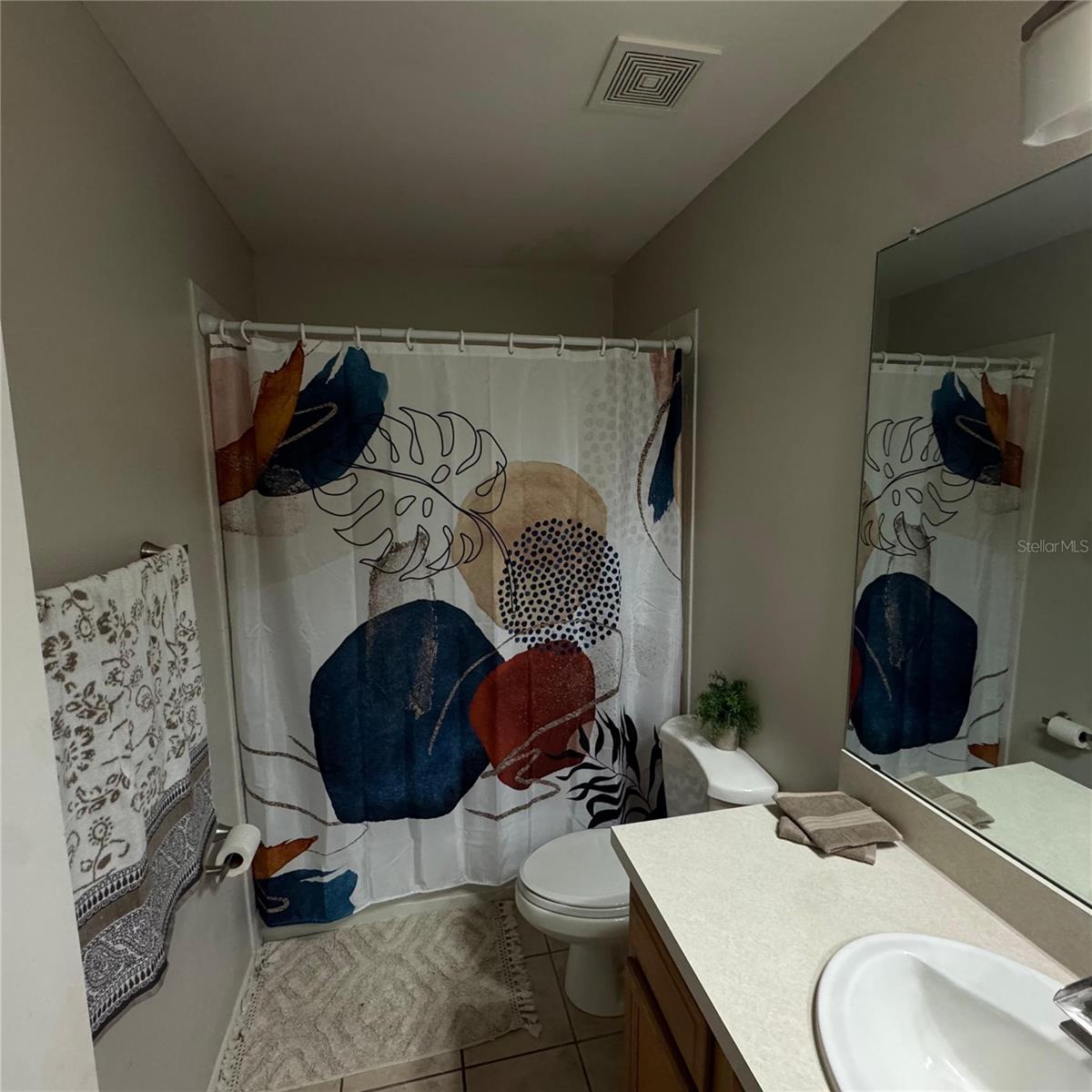 Image 17 of 23 For 306 Kensington Lake Circle