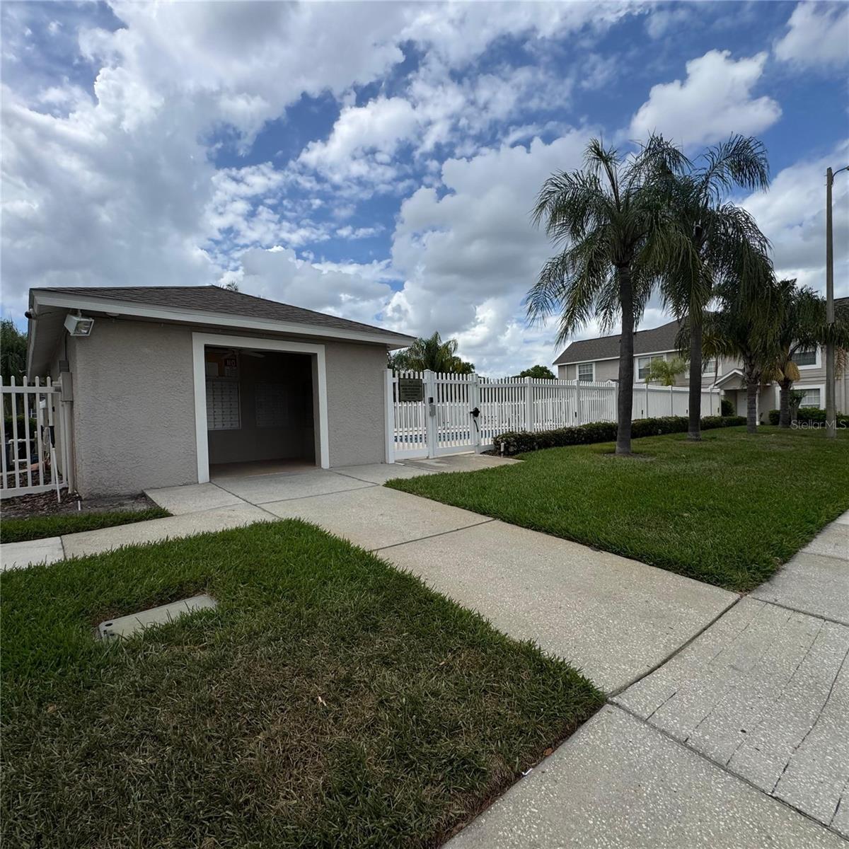 Image 22 of 23 For 306 Kensington Lake Circle