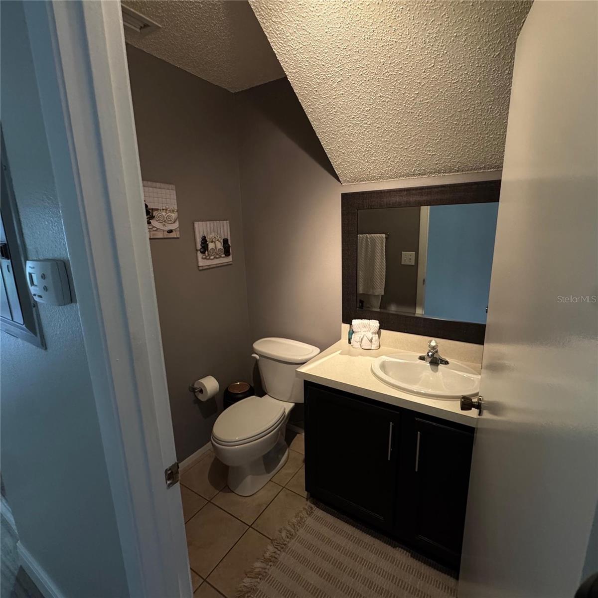 Image 6 of 23 For 306 Kensington Lake Circle