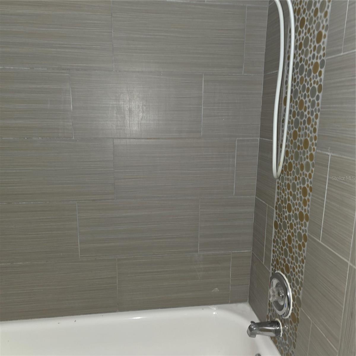 Image 13 of 17 For 922 Lake Destiny Road F