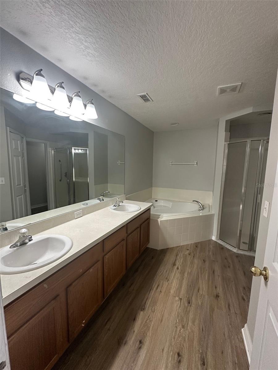 Image 13 of 21 For 1001 Lake Charles Drive