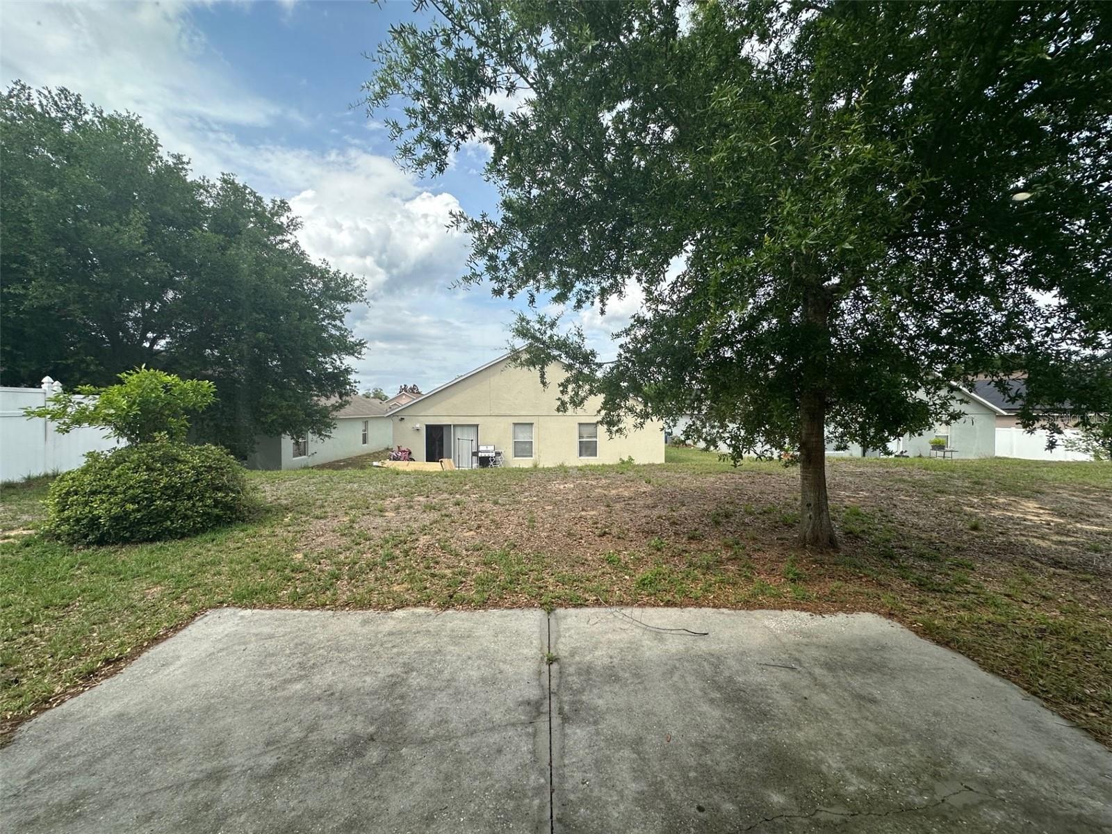 Image 21 of 21 For 1001 Lake Charles Drive