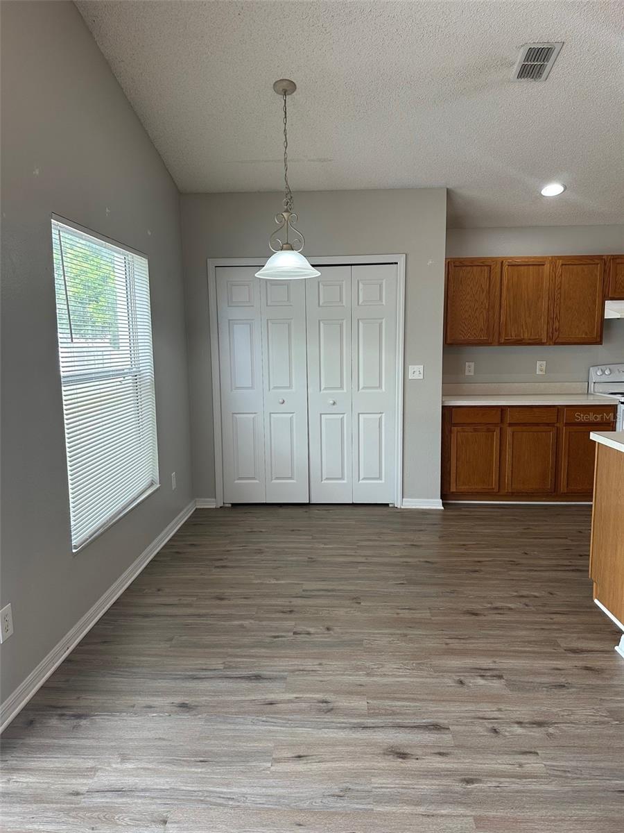 Image 5 of 21 For 1001 Lake Charles Drive