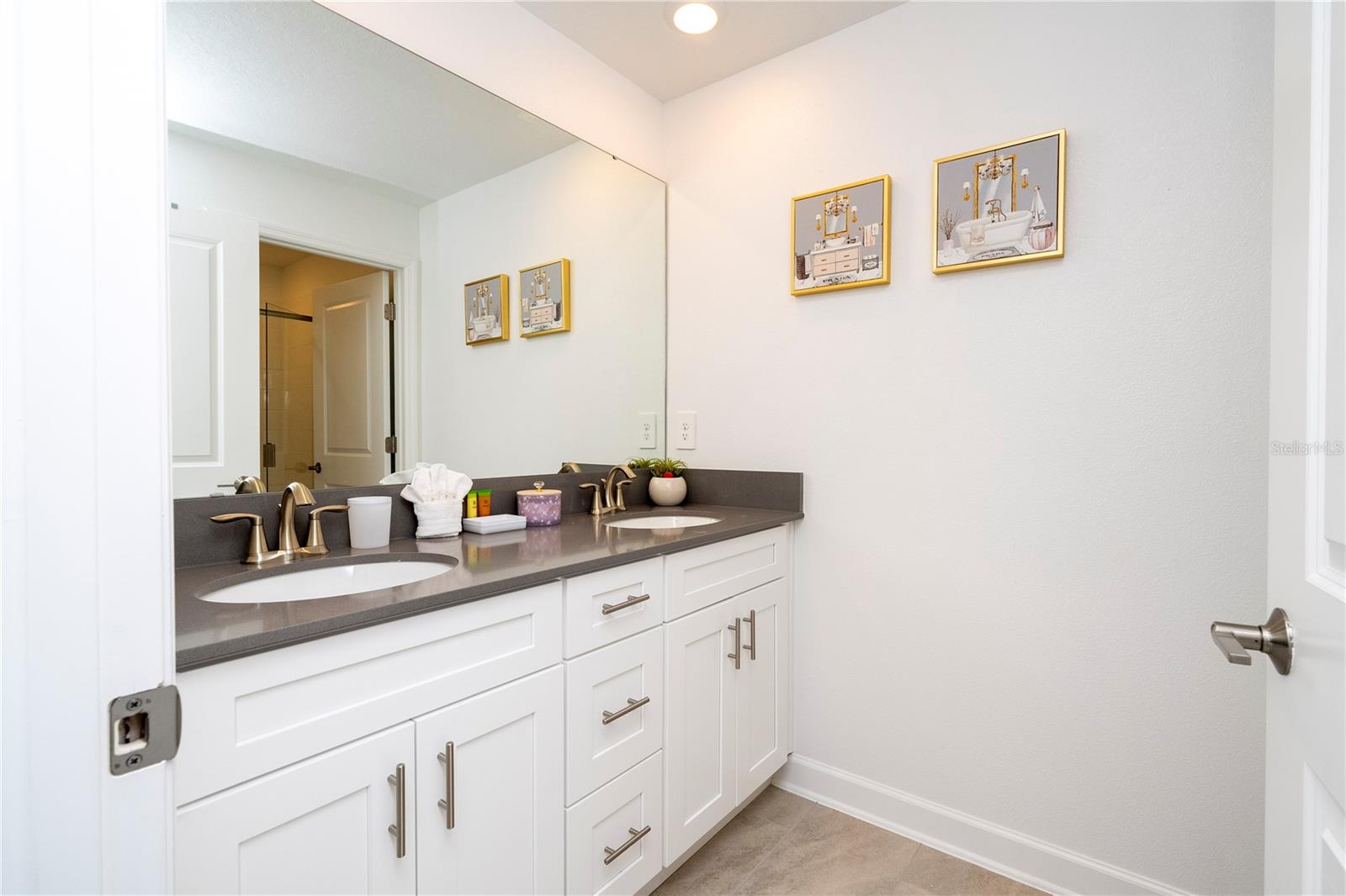 Image 27 of 61 For 4399 Scene Lane