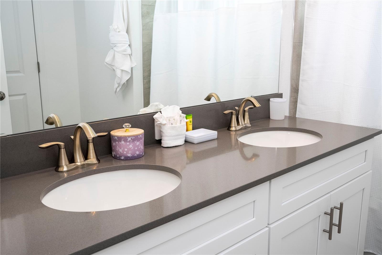 Image 30 of 61 For 4399 Scene Lane