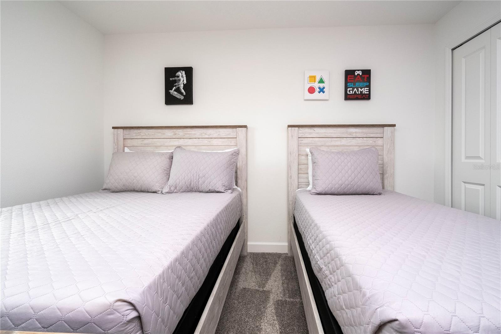 Image 39 of 61 For 4399 Scene Lane