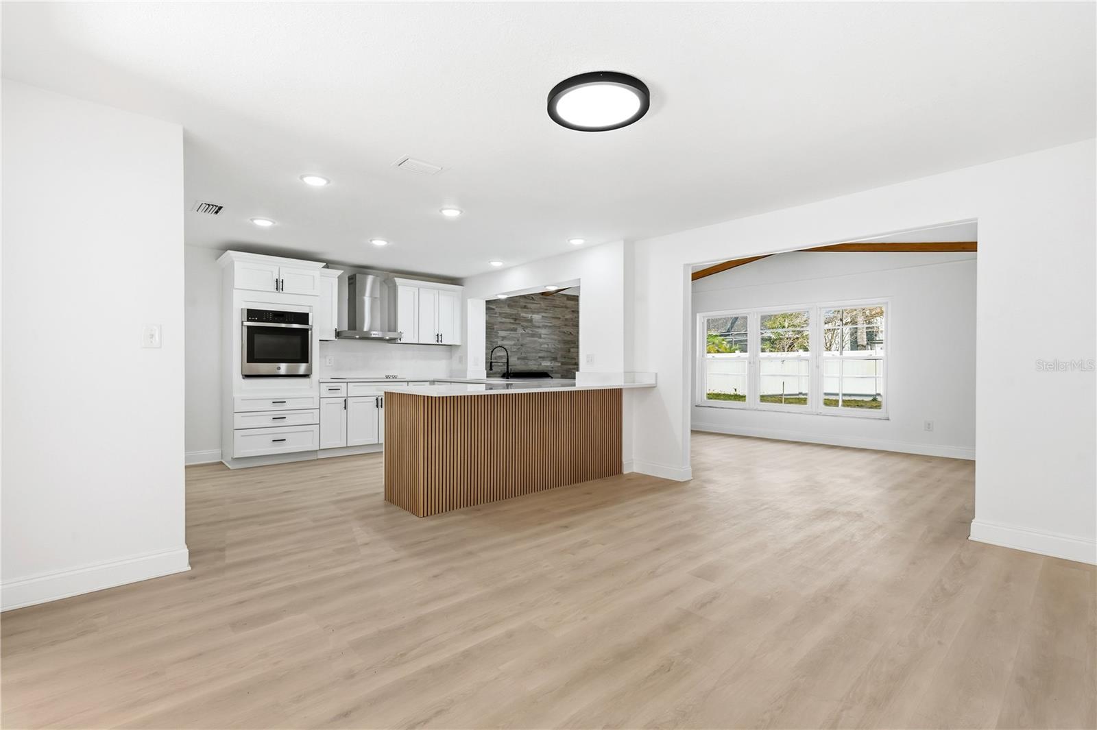 Image 11 of 47 For 1985 Japonica Road