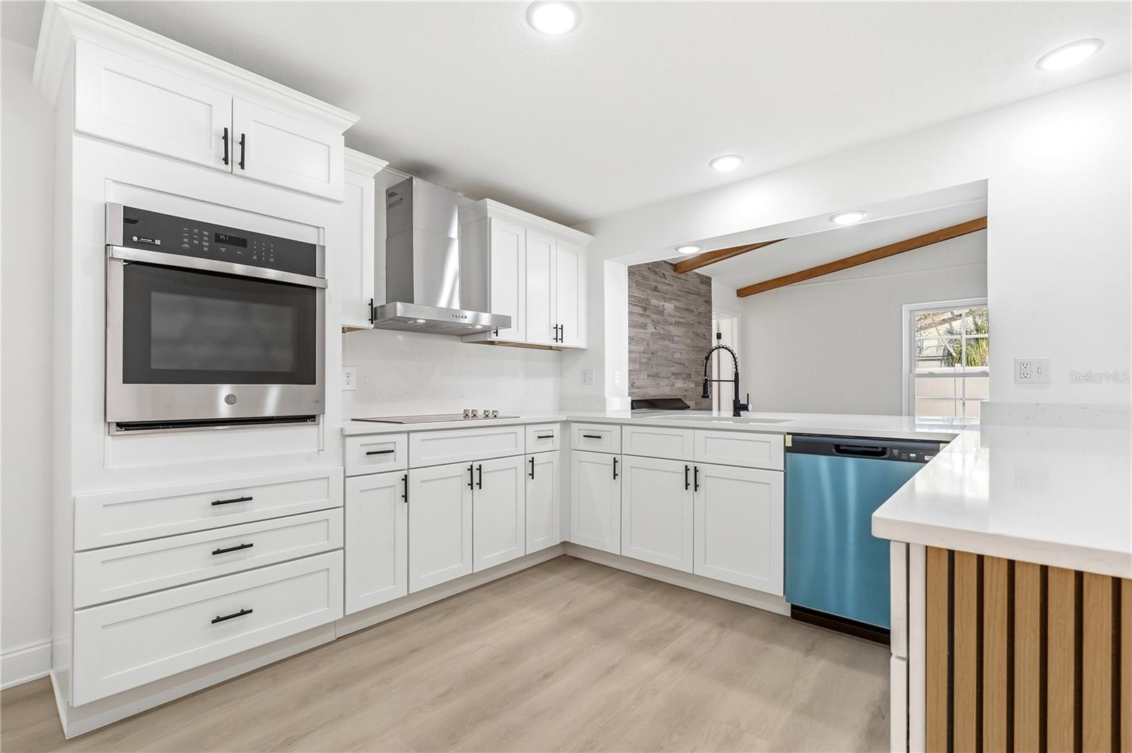 Image 14 of 47 For 1985 Japonica Road