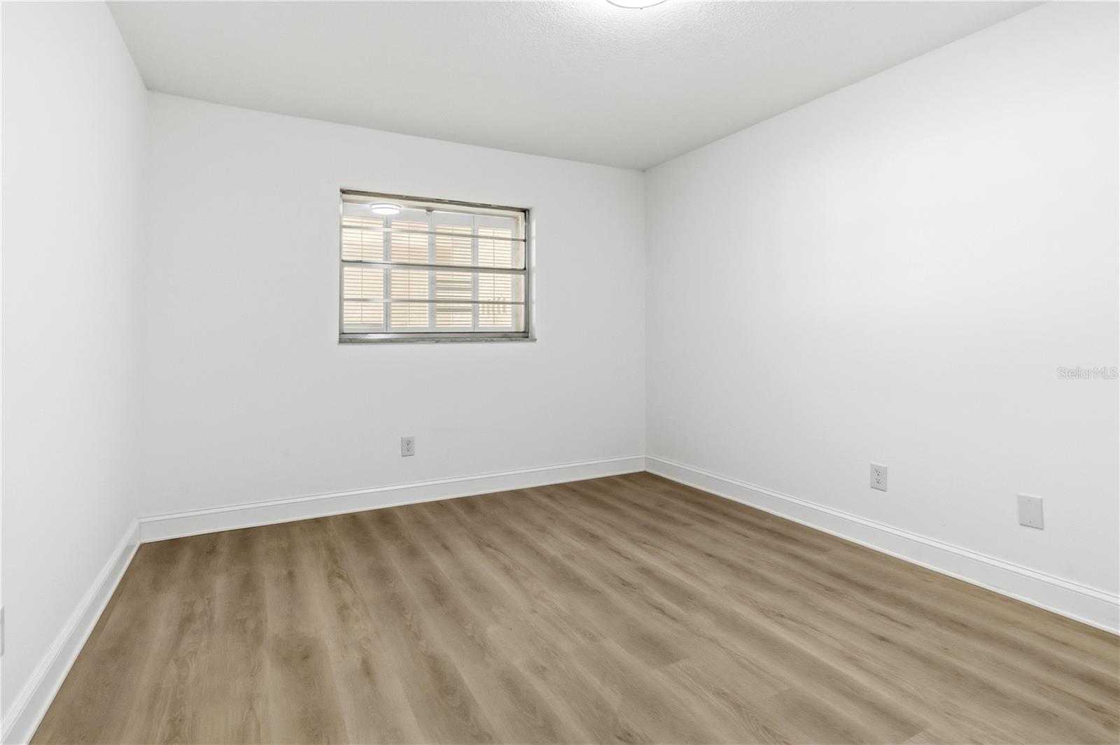 Image 19 of 47 For 1985 Japonica Road