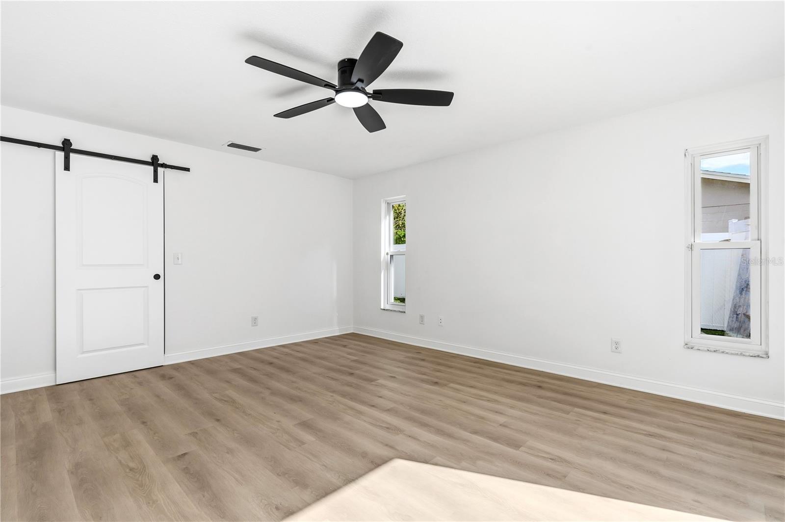 Image 23 of 47 For 1985 Japonica Road