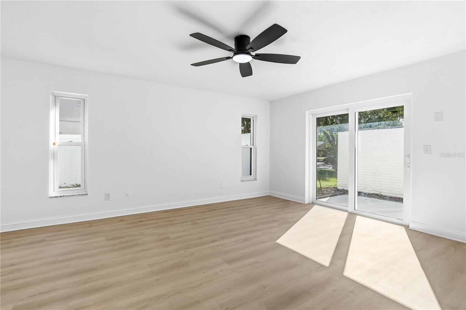 Image 24 of 47 For 1985 Japonica Road