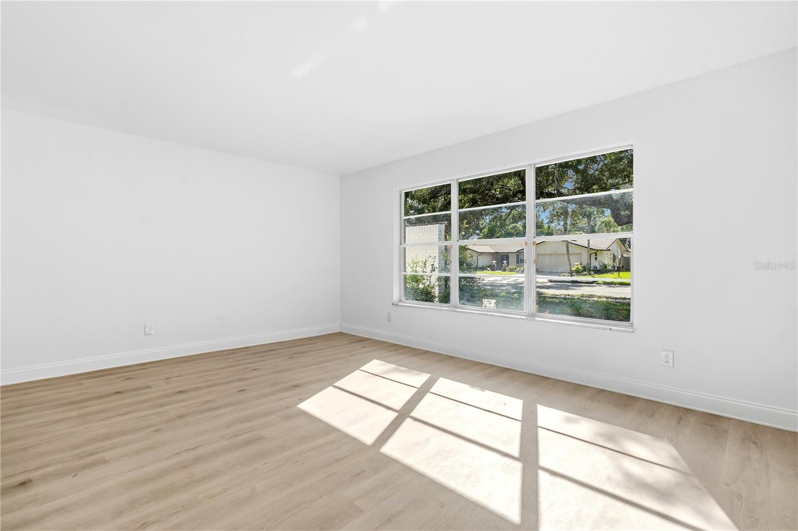 Image 28 of 47 For 1985 Japonica Road