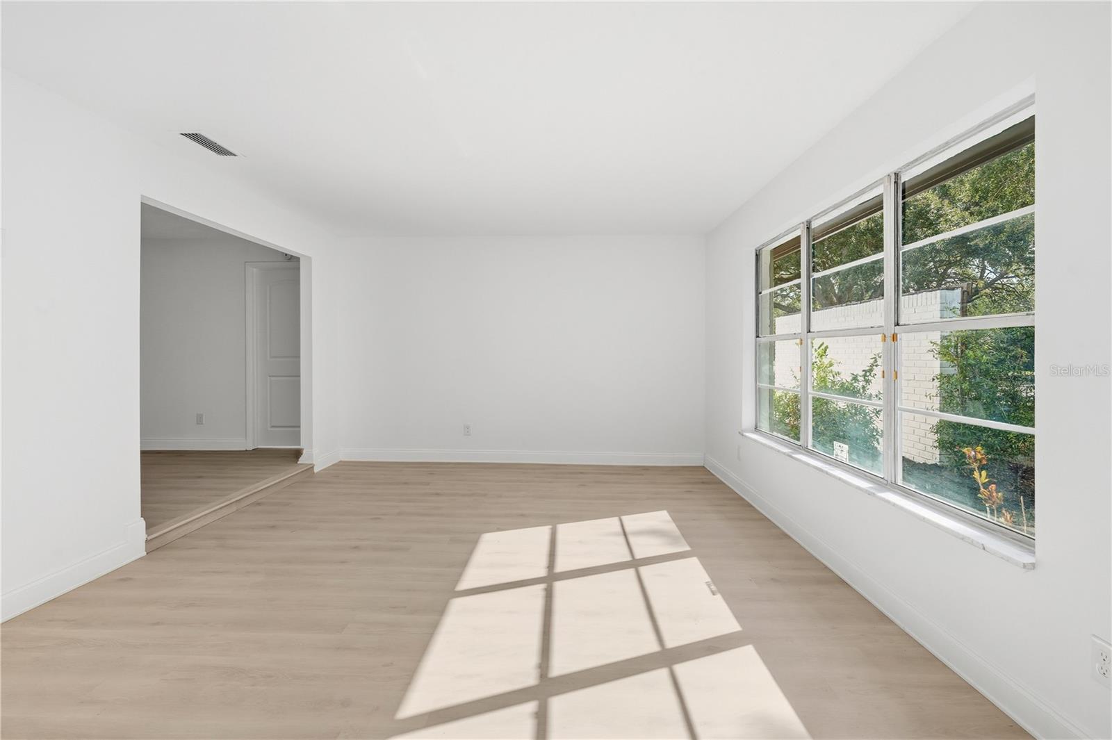 Image 29 of 47 For 1985 Japonica Road