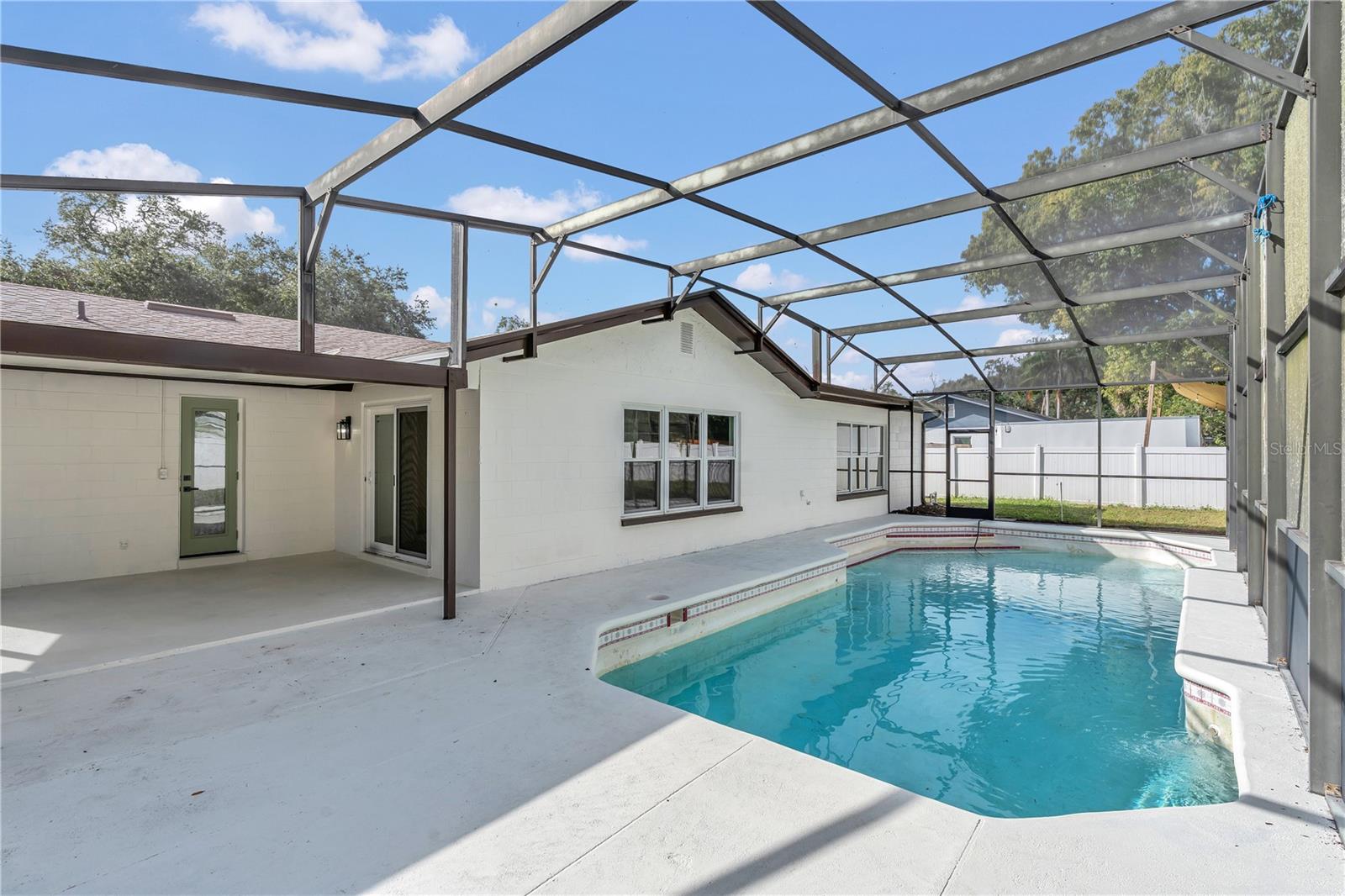 Image 37 of 47 For 1985 Japonica Road