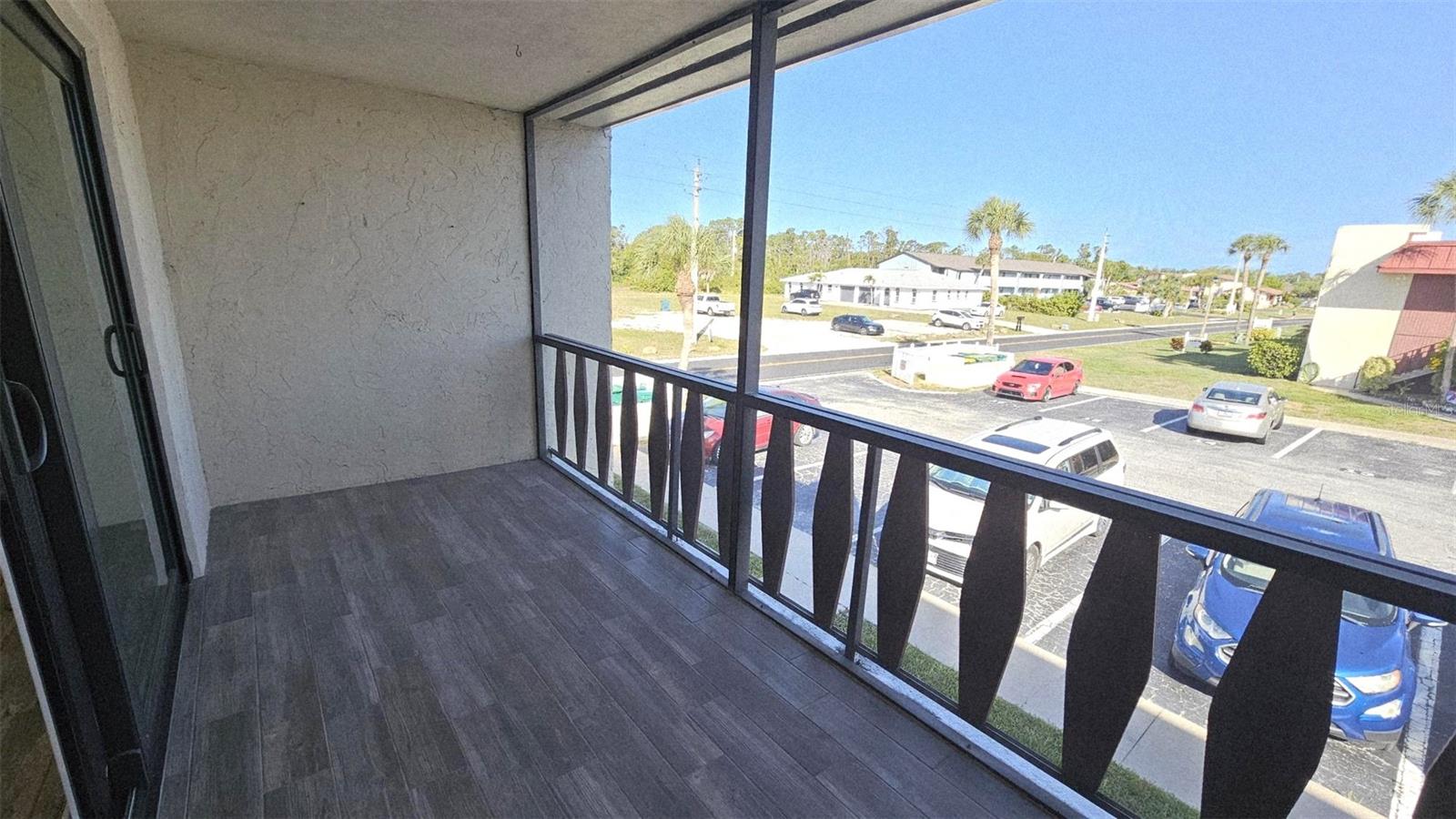 Image 5 of 20 For 78 Boundary Boulevard 179