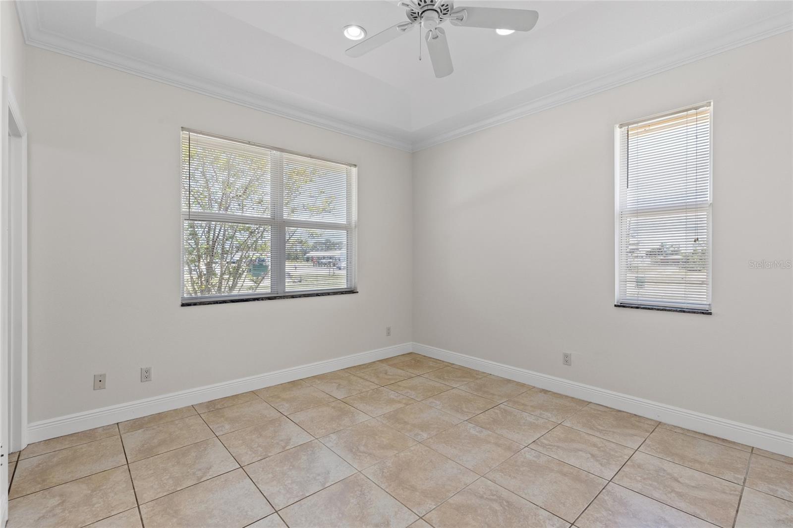 Image 28 of 32 For 1986 Mississippi