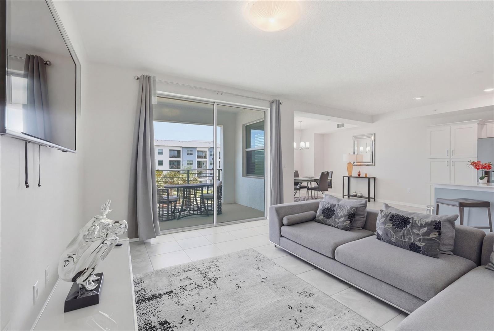 Image 11 of 34 For 3120 Paradox Circle 302