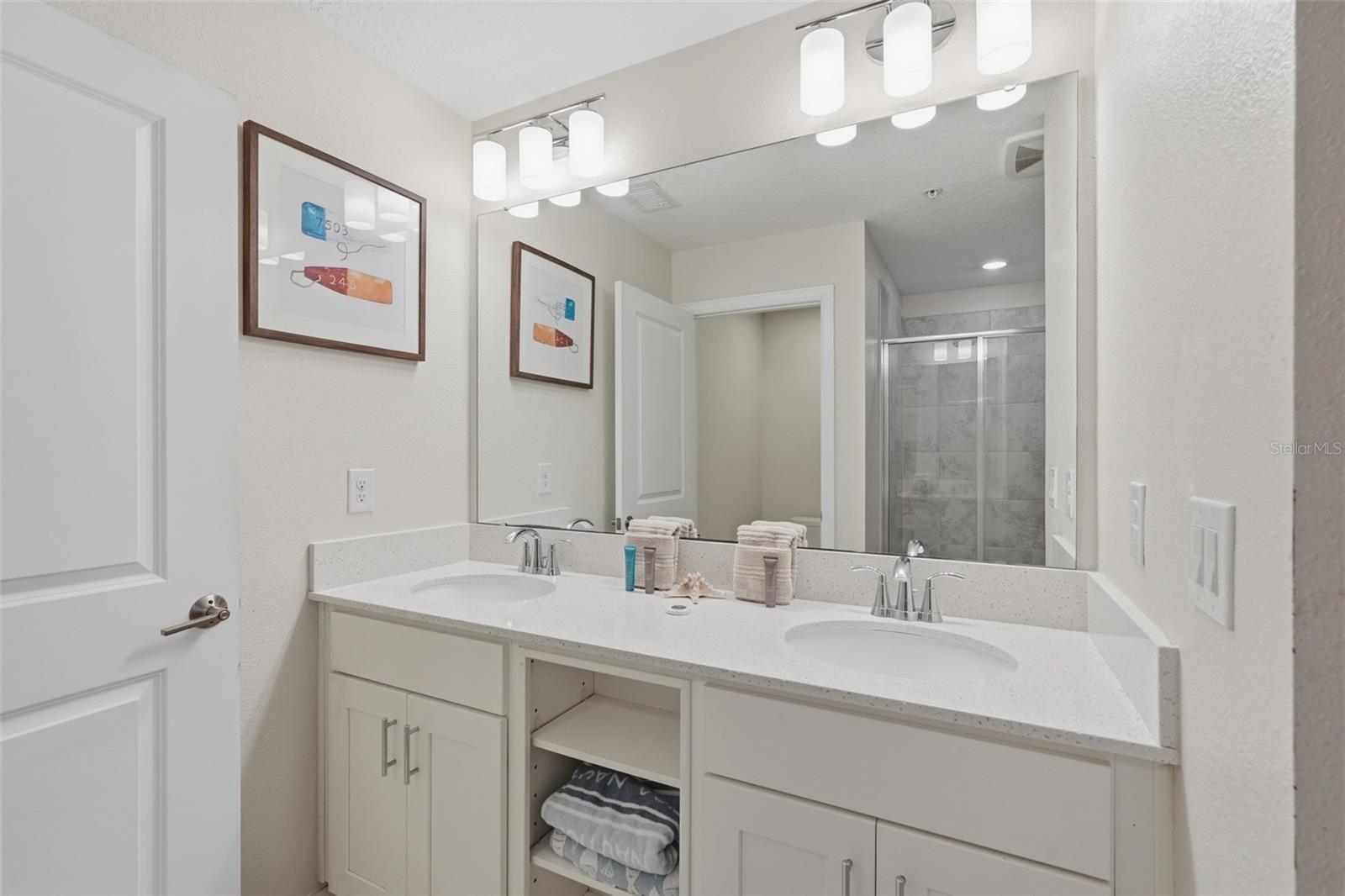 Image 22 of 34 For 3120 Paradox Circle 302