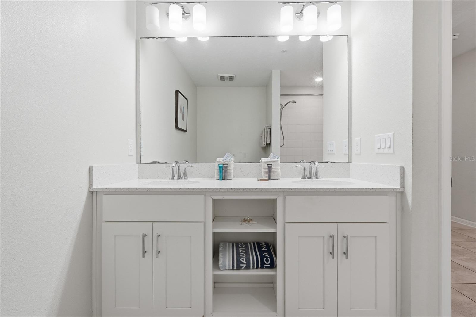 Image 26 of 34 For 3120 Paradox Circle 302