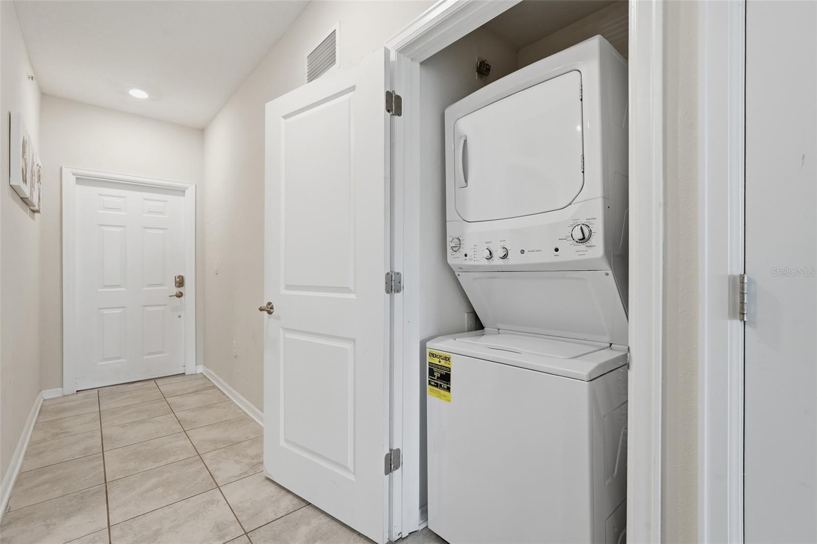 Image 28 of 34 For 3120 Paradox Circle 302