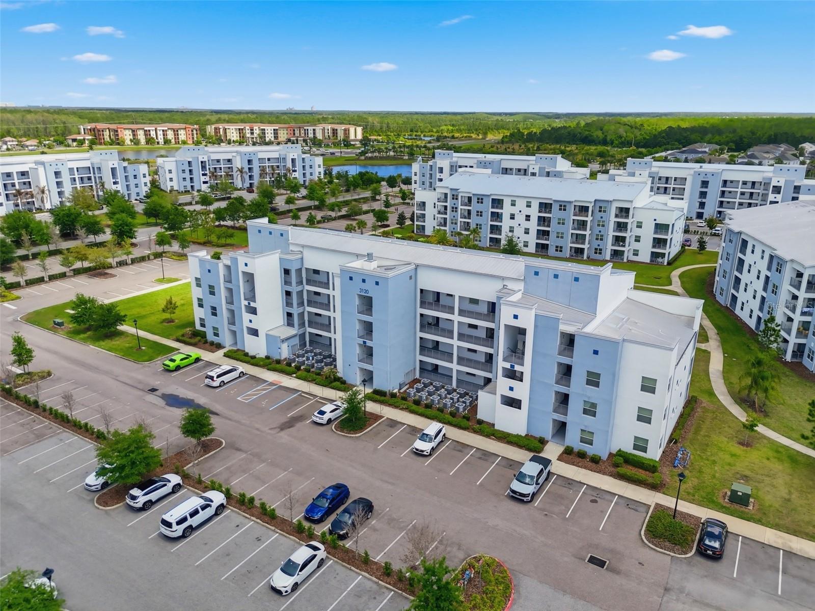 Image 3 of 34 For 3120 Paradox Circle 302